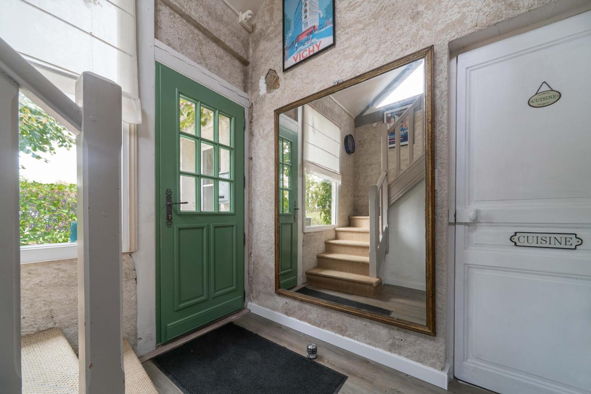 Grande Maison Creuzier - Villa 3 Chambres Et Jardin 外观 照片